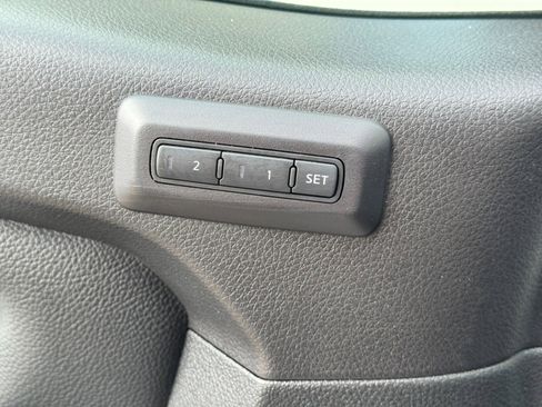 Used 2020 Nissan Titan SL w/ Protection Package 1 AWD/4WD image 16