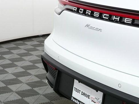 New 2026 Porsche Macan image 37