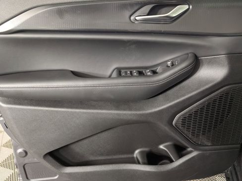 New 2025 Jeep Grand Cherokee Laredo image 15