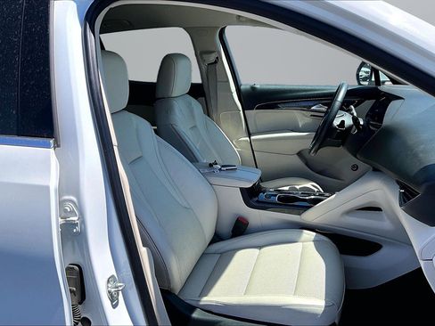 Used 2021 Buick Envision Essence FWD image 7