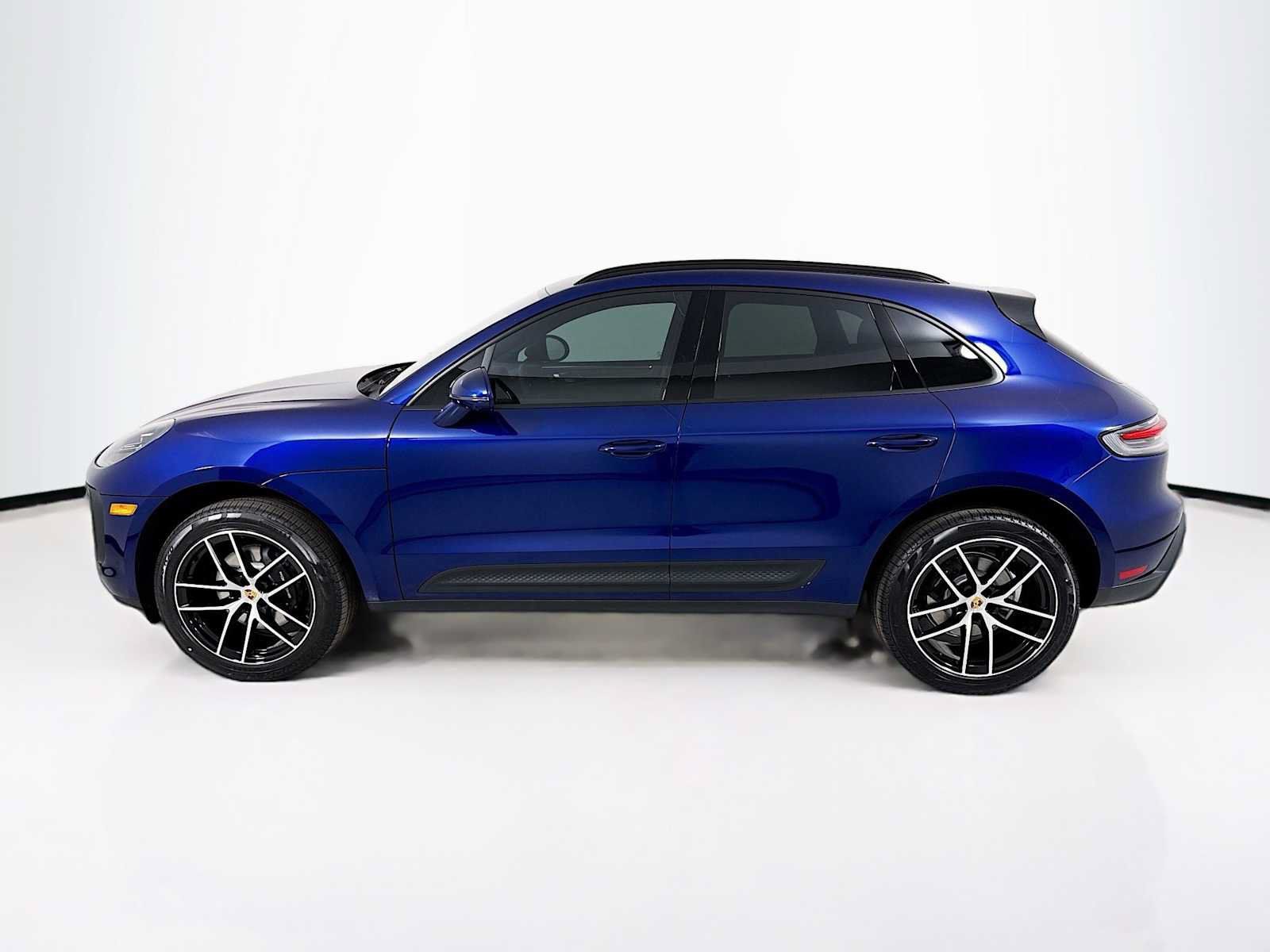 Used 2026 Porsche Macan AWD/4WD image 2