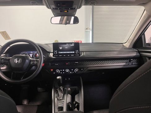 Used 2023 Honda Accord EX image 20