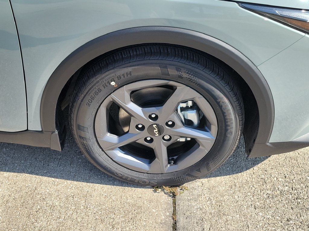 New 2026 Kia K4 FWD image 37