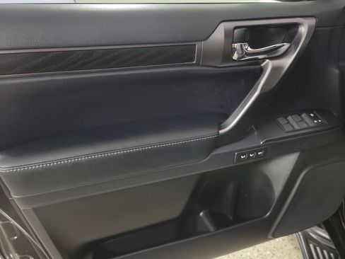 Used 2023 Lexus GX 460 w/ Black Line Special Edition AWD/4WD image 16