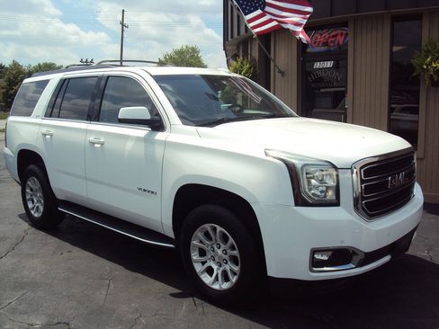 Used 2019 GMC Yukon SLT AWD/4WD image 2
