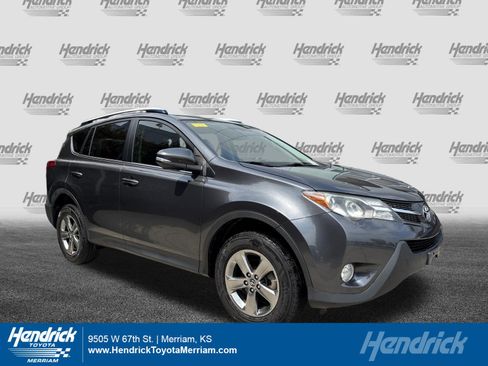 Used 2015 Toyota RAV4 XLE FWD image 1