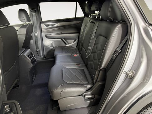 New 2026 Volkswagen Atlas Cross Sport SE AWD/4WD image 14