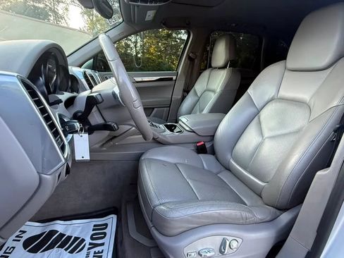 Used 2013 Porsche Cayenne AWD/4WD image 14