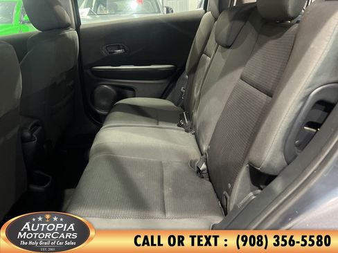 Used 2020 Honda HR-V LX image 17
