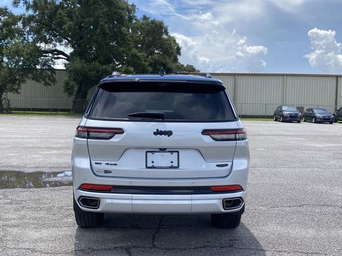 Used 2023 Jeep Grand Cherokee L Summit AWD/4WD image 7