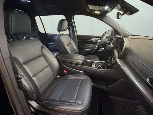 Used 2026 Chevrolet Traverse LT w/ Driver Confidence Package AWD/4WD image 9