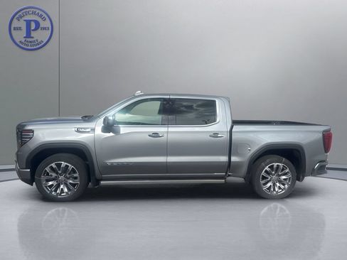 Used 2024 GMC Sierra 1500 Denali w/ Denali Reserve Package AWD/4WD image 4