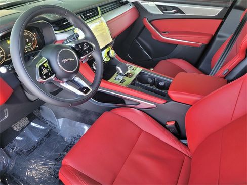 New 2026 Jaguar F-PACE R-Dynamic S image 13