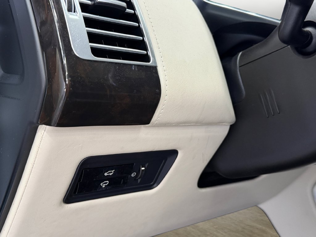 Used 2014 Land Rover Range Rover Autobiography AWD/4WD image 19