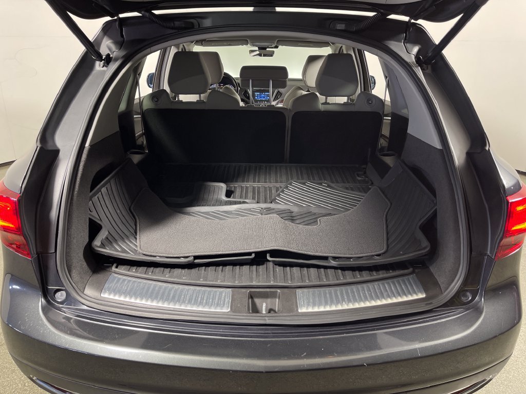 Used 2016 Acura MDX w/ Technology Package AWD/4WD image 10