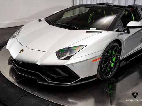 Used 2022 Lamborghini Aventador LP 780-4 Ultimae AWD/4WD image 17