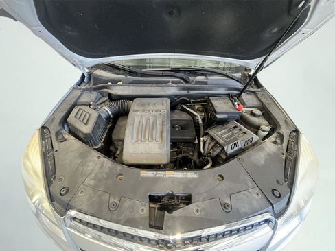 Used 2013 Chevrolet Equinox LS FWD image 18