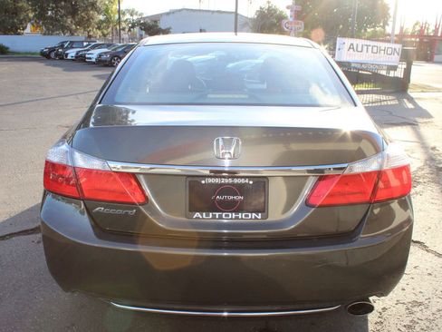 Used 2013 Honda Accord LX image 10