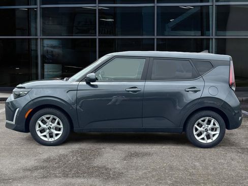 Used 2024 Kia Soul LX w/ Option Group 015 FWD image 8
