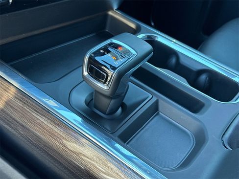 Used 2025 Chevrolet Silverado 1500 LT Trail Boss w/ LT Trail Boss Premium Package image 27