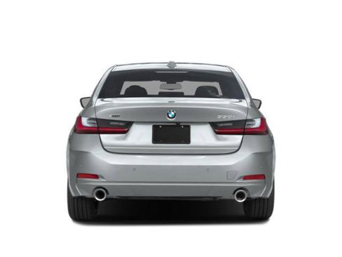 Used 2025 BMW 330i Sedan w/ M Sport Package RWD image 8