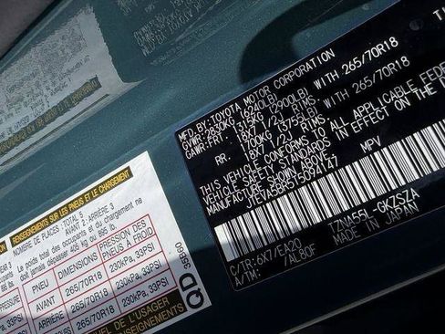 Certified 2026 Toyota 4Runner TRD Off-Road Premium AWD/4WD image 30