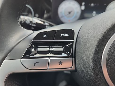 Used 2024 Hyundai Elantra SEL w/ Convenience Package image 32