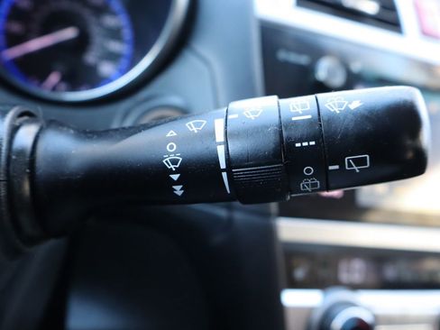 Used 2015 Subaru Outback 3.6R Limited image 34