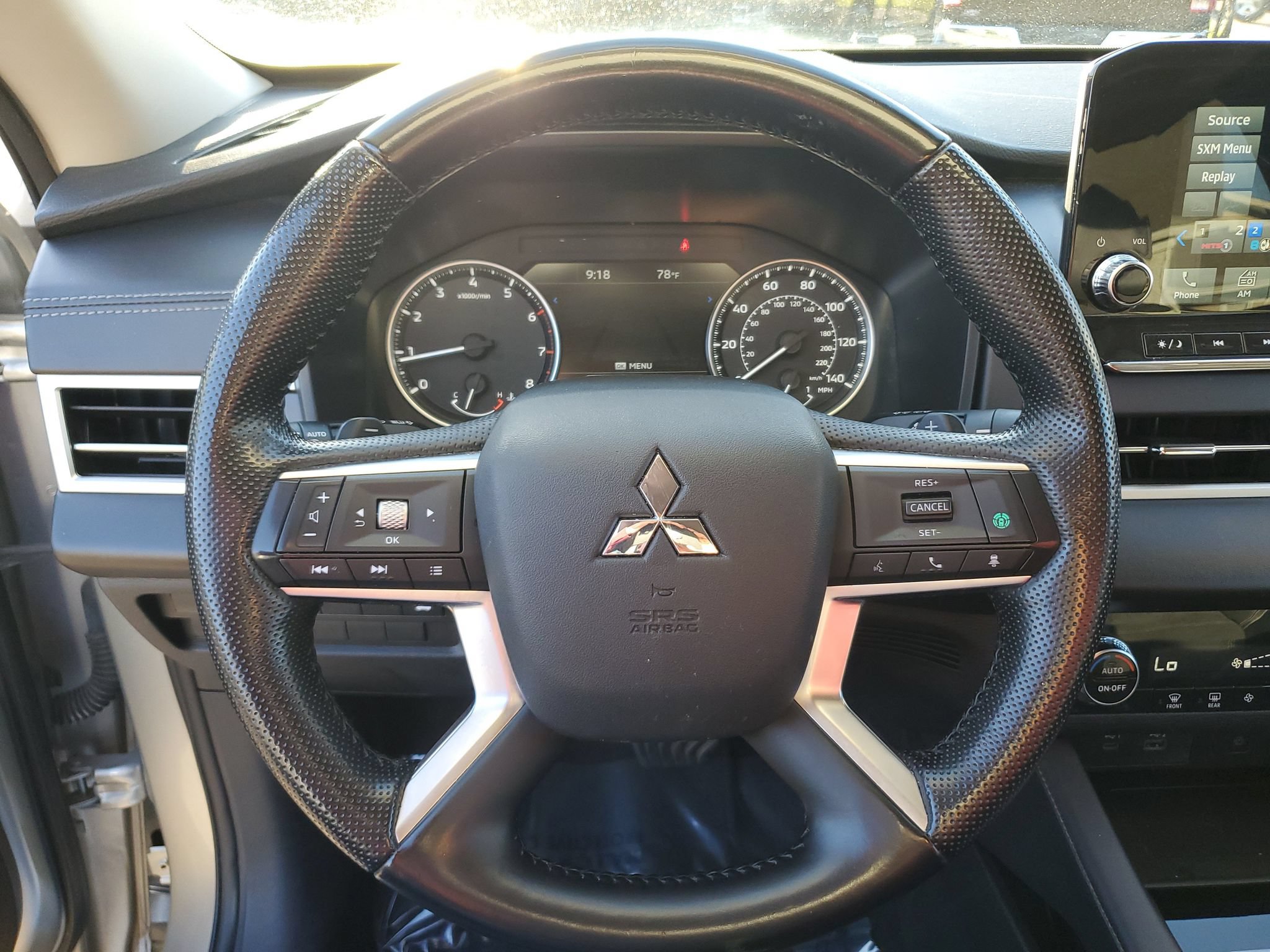 Used 2024 Mitsubishi Outlander AWD image 18