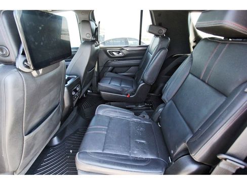 Used 2021 Chevrolet Tahoe RST w/ Luxury Package image 7