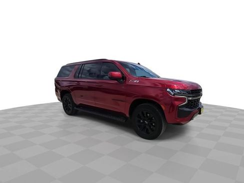 Used 2022 Chevrolet Suburban Z71 w/ Off-Road Capability Package AWD/4WD image 2