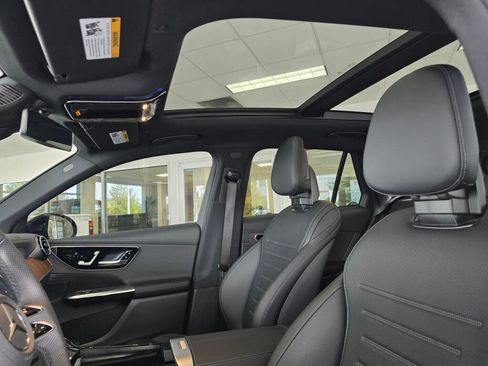 Used 2024 Mercedes-Benz GLC 300 4MATIC image 21