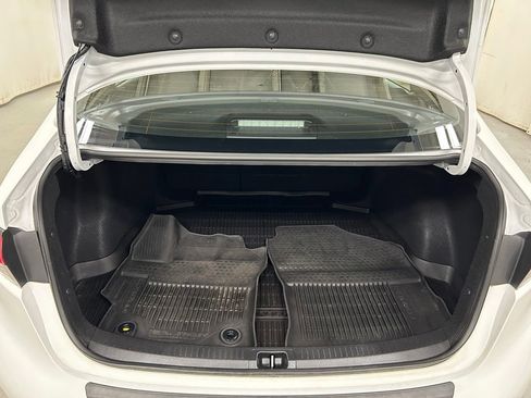 Used 2024 Toyota Corolla SE FWD image 11