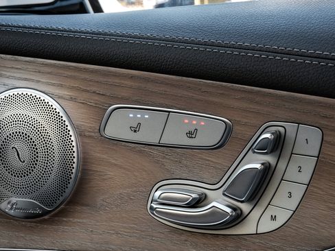 Used 2018 Mercedes-Benz E 400 Coupe image 40