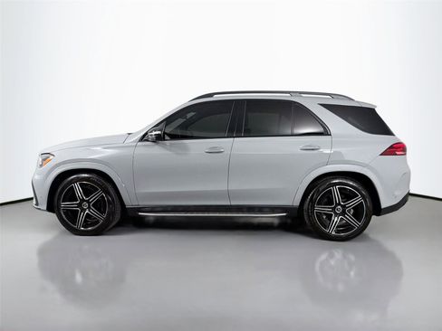 Used 2024 Mercedes-Benz GLE 450 4MATIC image 2