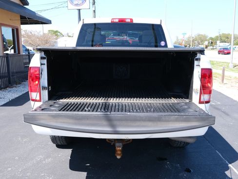 Used 2017 RAM 1500 Express AWD/4WD image 13