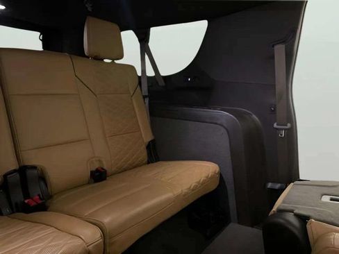 Used 2023 Cadillac Escalade ESV Sport w/ Touring Package AWD/4WD image 41