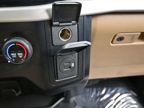 Used 2023 Ford F150 XLT image 22