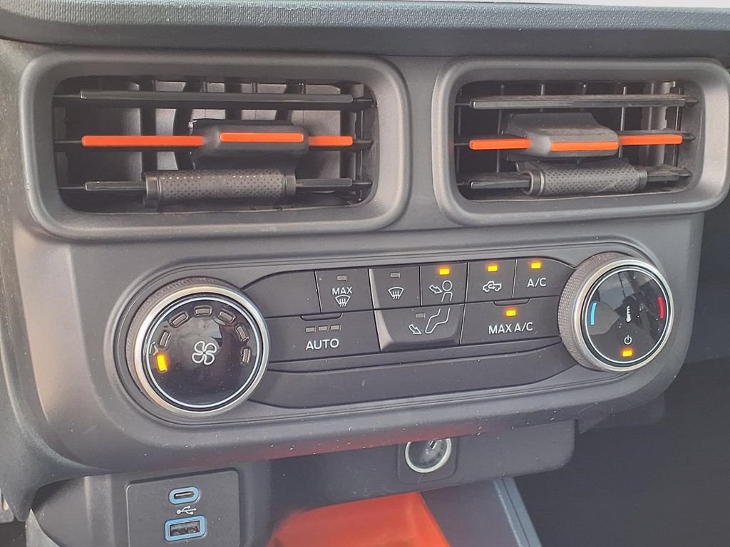 Used 2024 Ford Maverick XLT FWD image 12