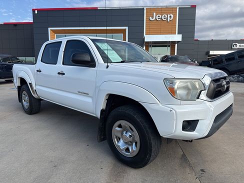 Used 2013 Toyota Tacoma PreRunner w/ SR5 Pkg image 1