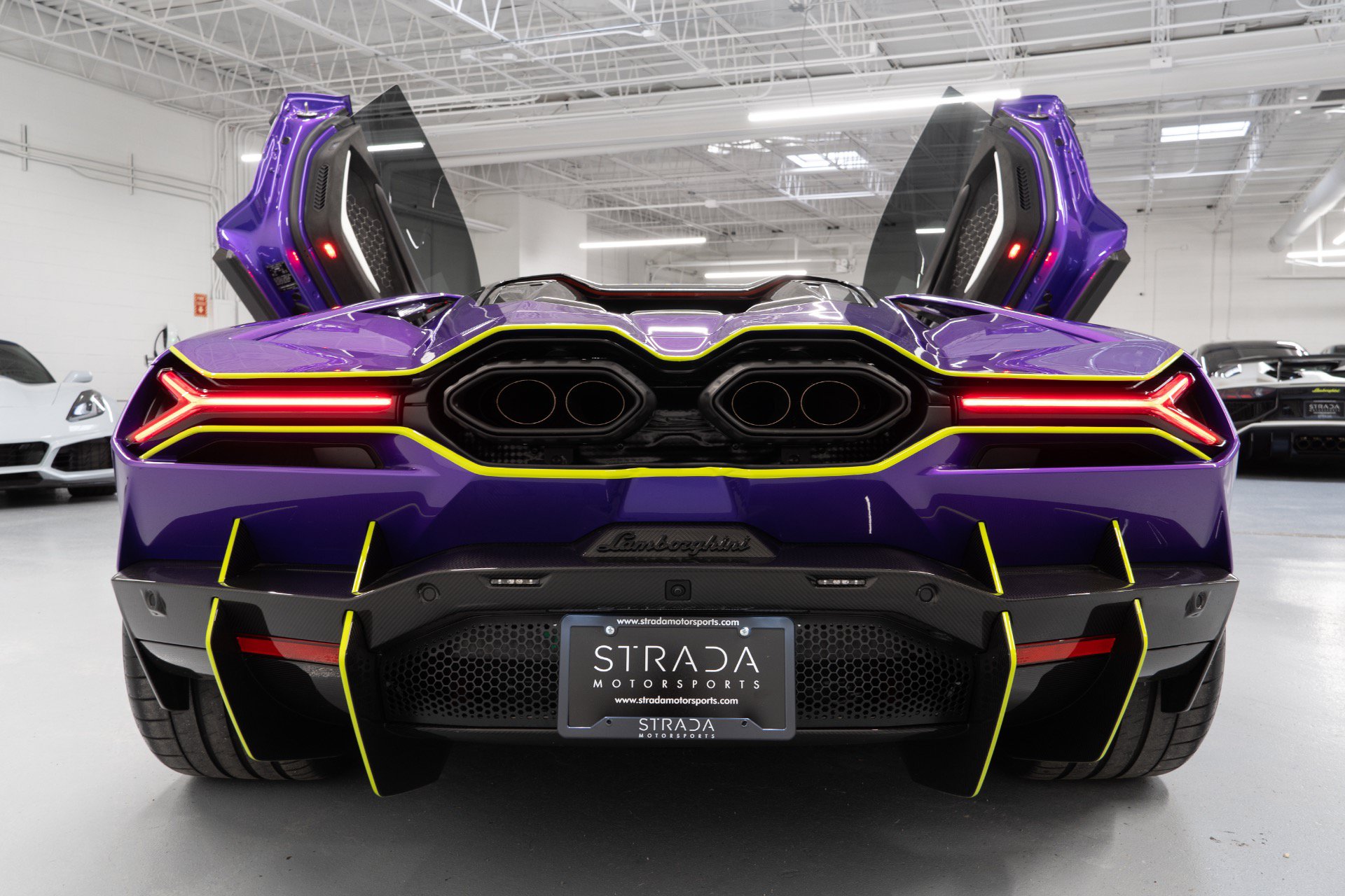 Used 2024 Lamborghini Revuelto AWD/4WD image 43