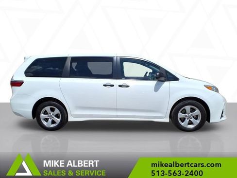 Used 2020 Toyota Sienna L FWD image 8