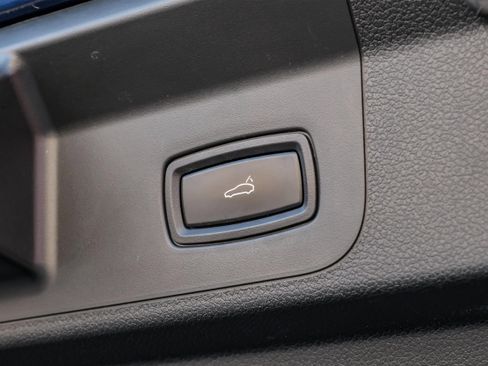 Used 2018 Porsche Panamera 4 w/ Sport Chrono Package image 67