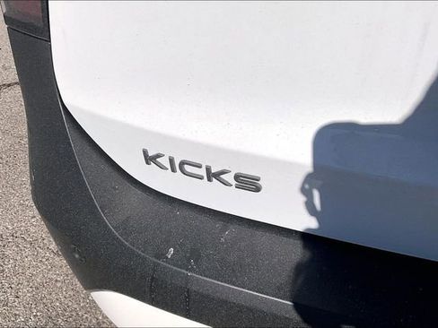 New 2026 Nissan Kicks SV w/ SV Premium Package image 8