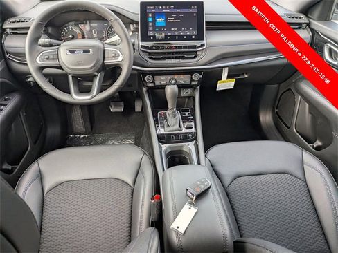 New 2026 Jeep Compass Latitude image 14