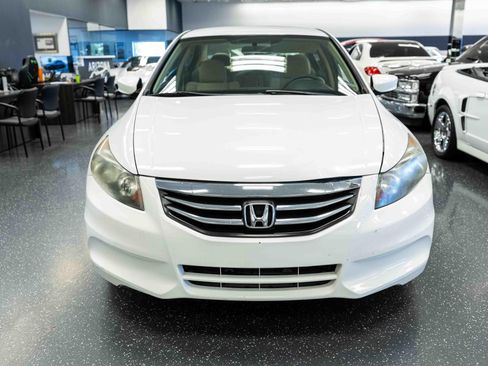 Used 2012 Honda Accord LX image 2