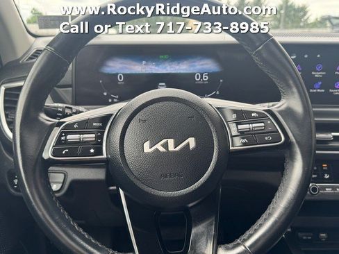 Used 2024 Kia Seltos EX AWD/4WD image 11