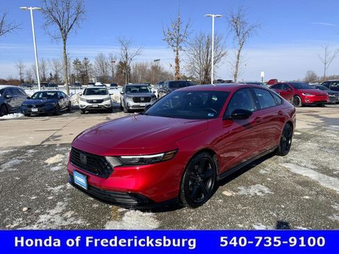 Used 2025 Honda Accord Sport image 2