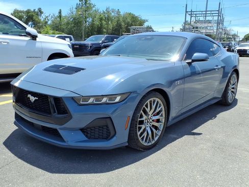 Used 2024 Ford Mustang GT Premium RWD image 3