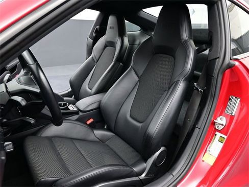 Used 2023 Porsche 911 Carrera T image 5